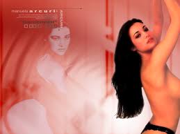 Image <b>Manuela Arcuri</b> wallpapers Picture