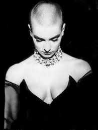 Image <b>Sinead O'Connor</b> bald Picture