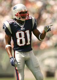 Randy Moss Image Moss big play saves the day for the Patriots « Taking it to the House Picture 3
