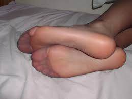 Kate x26 39 s very nice     pantyhosed feet    