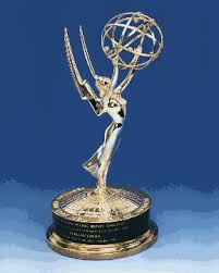 Emmy-Award-715004.gif - via Daymix