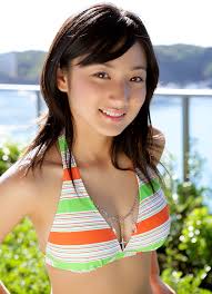 巨乳小学生アイドルも今は中学生、入江 ...