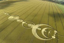 crop-circle - via Daymix