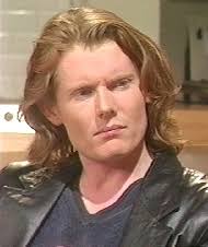 Julian Rhind-Tutt - via Daymix