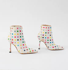 Image Spot On » <b>Manolo Blahnik</b> Picture