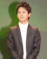 http://feature.movies.jp.msn.com/special/actor2007/gallery/images/58.jpg