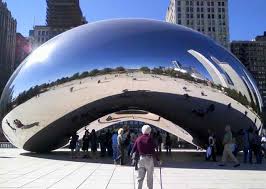 as a tourist in Chicago. - via Daymix