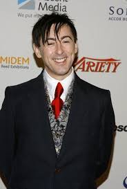      Alan  Cumming  
