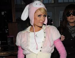 Paris Hilton spotted 'sucking