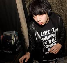(A1 bassline - via Daymix