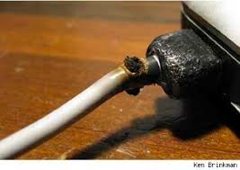 090520-macbookfire-01.jpg