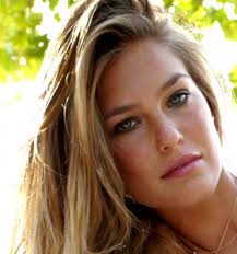 Bar Refaeli - via Daymix