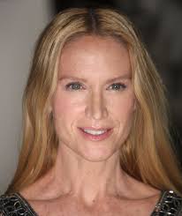 Image <b>Kelly Lynch</b> Picture