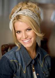 Jessica Simpson and Britney - via Daymix