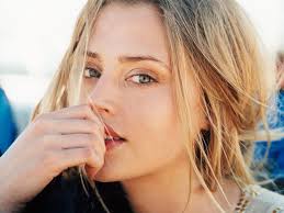 Image <b>Estella Warren</b> Picture
