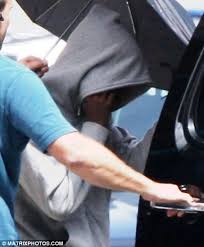 Kanye West leaves a LA police