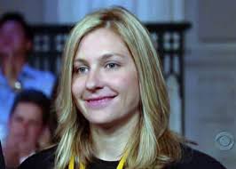 Stephanie Birkitt - via Daymix