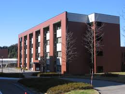 金沢大学 理工学域 数物科学類 数学コース