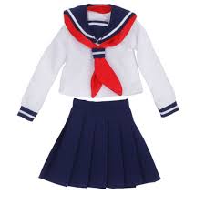 今回は、人気のセーラー服を各色