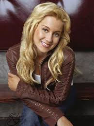 Pickler wrote the song with - via Daymix