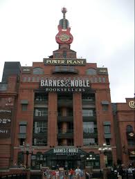 283 Barnes &amp; Noble - via Daymix