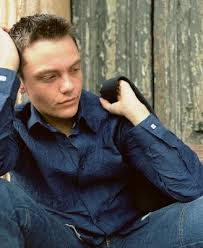 Image Italian singer Tiziano Ferro Picture