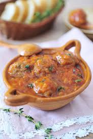 A crockpot meatball recipe can - via Daymix