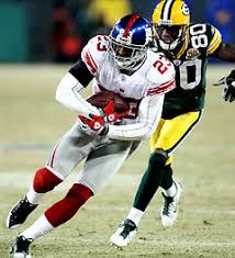 Corey Webster intercepts Brett