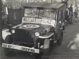 [WWII Military Police Jeep] - via Daymix