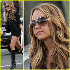 Amanda Bynes's Got Gams