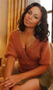Image <b>Sanaa Lathan</b> tries 'Something Picture