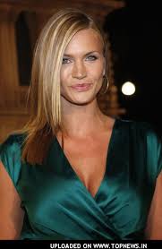 Image <b>Natasha Henstridge</b> at "Cloverfield" <b>...</b> Picture