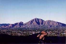Camelback Mountain, Phoenix - via Daymix