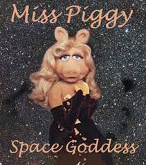 with Miss Piggy? - via Daymix