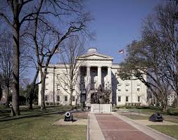 North Carolina state capitol, - via Daymix