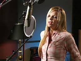 Theresa Andersson performing in 
