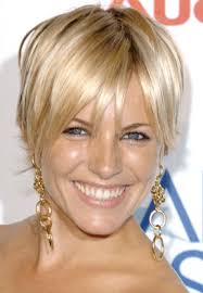 Long Hairstyles Versus Short - via Daymix