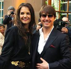 Tom Cruise, Katie Holmes - via Daymix