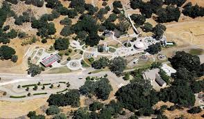 neverland-ranch - via Daymix