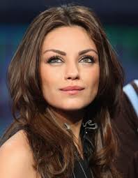 Mila Kunis Picture 3