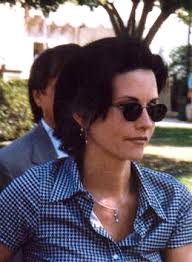 Image Image:<b>Courteney Cox</b> 1995.jpg Picture