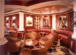       private club   atmosphere filled    