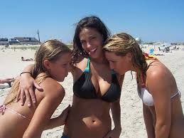 3  hot bikini   Girls