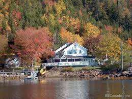 Auberge Salmon River  House Country      