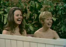 Nudist"