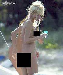 Wondertrash  Paris Hilton   has been    