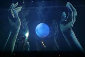 by Cirque du Soleil! - via Daymix