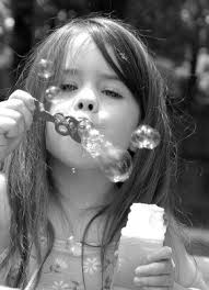 Mi fai tornare bambina.