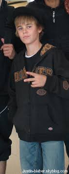 Justin Bieber NOT dead! - via Daymix
