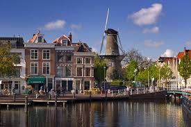 Nature, Netherlands, - via Daymix